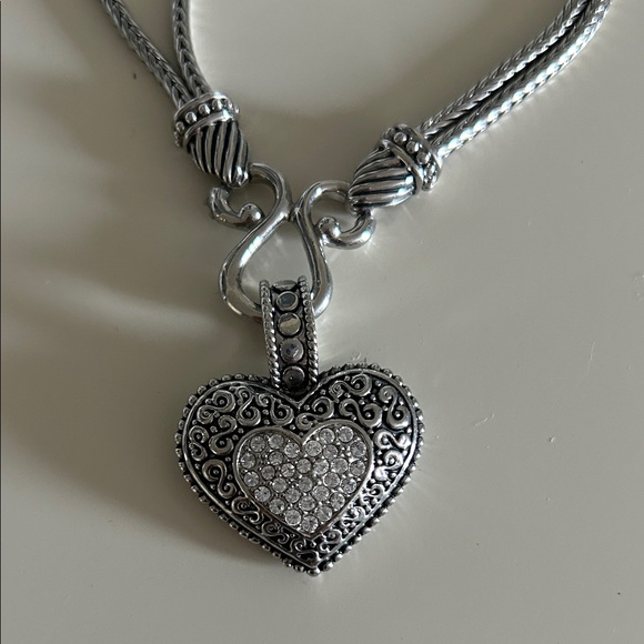 Lia Sophia Silver Necklace Elegant Jewelry - Picture 2 of 2
